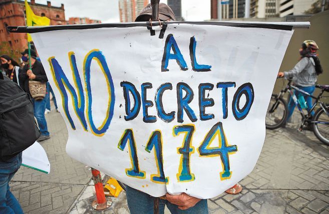 Trabajadores colombianos exigen la derogación de un decreto que los dejaría desprotegidos