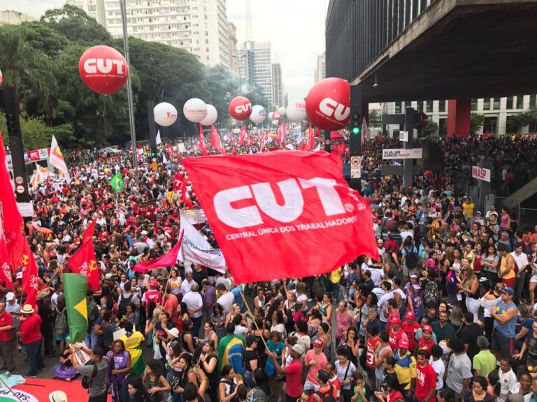 El movimiento sindical brasilero discutió sobre el aumento de las prácticas antisindicales y la pérdida de derechos laborales