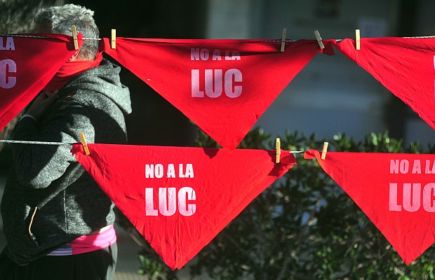 Uruguay: la IEAL mostró su apoyo a los sindicatos de la educación que buscan referéndum contra la LUC