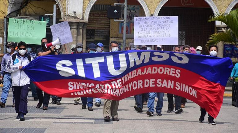 Bolivia: trabajadores de la educación superior exigen respeto al fuero sindical