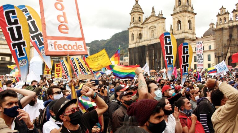 En defensa de las reformas, centrales colombianas se manifestaron por el Día del Trabajador