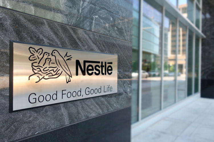 Brasil: Nestlé recorta vales alimentarios a trabajadores en plena pandemia