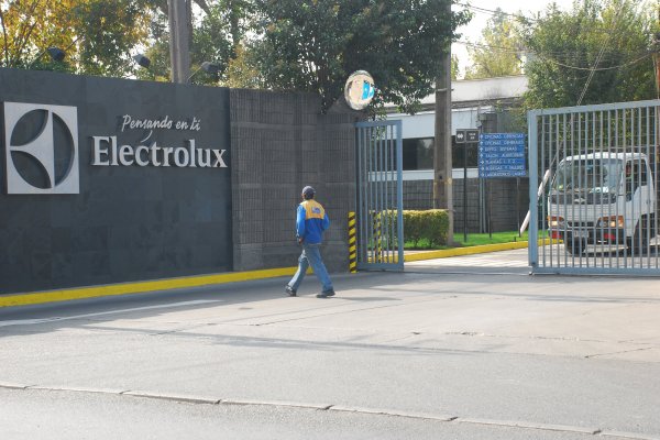Trabajadores de Electrolux en Chile y México reivindicaron el derecho a la negociación colectiva