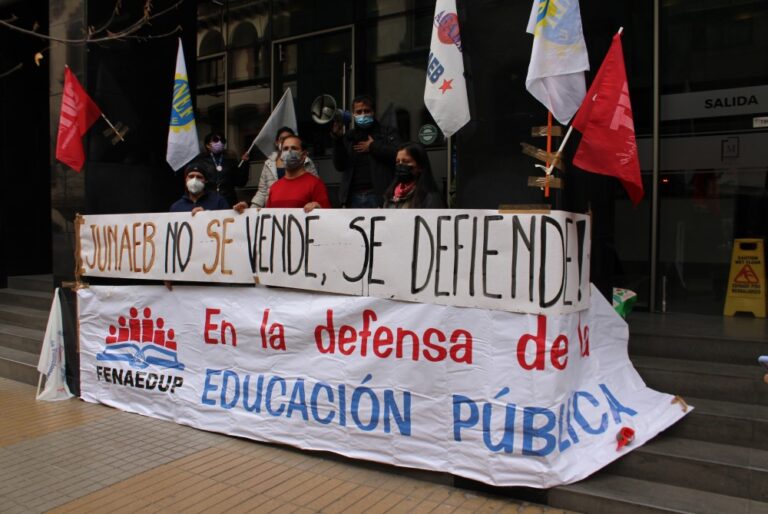 AFAEB Chile repudió la represión contra estudiantes de un hogar mapuche