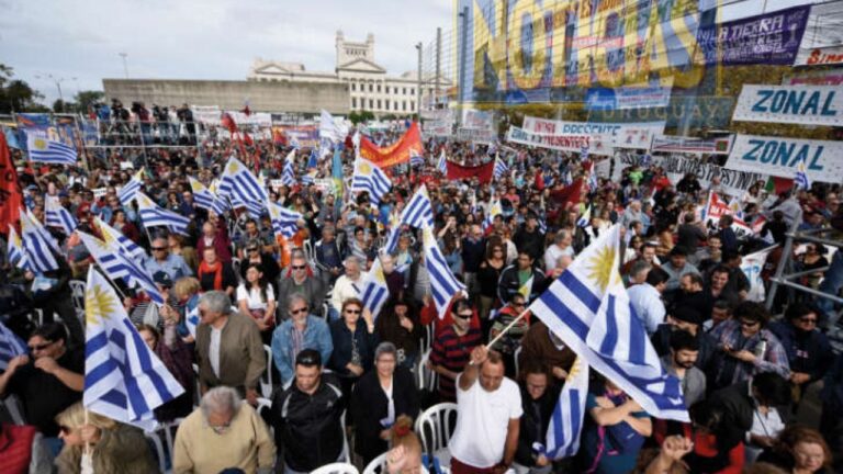 Sindicatos en Uruguay preparan movilizaciones y paros en junio y julio