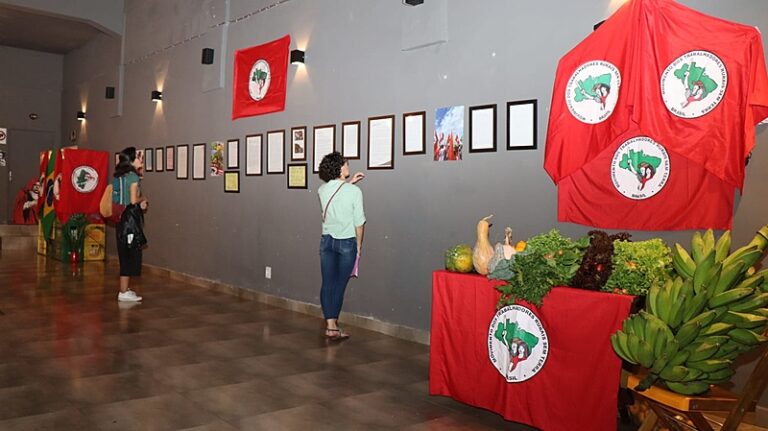 Muestra cultural en Brasil exhibe las memorias de la prisión política que vivió líder social del MST