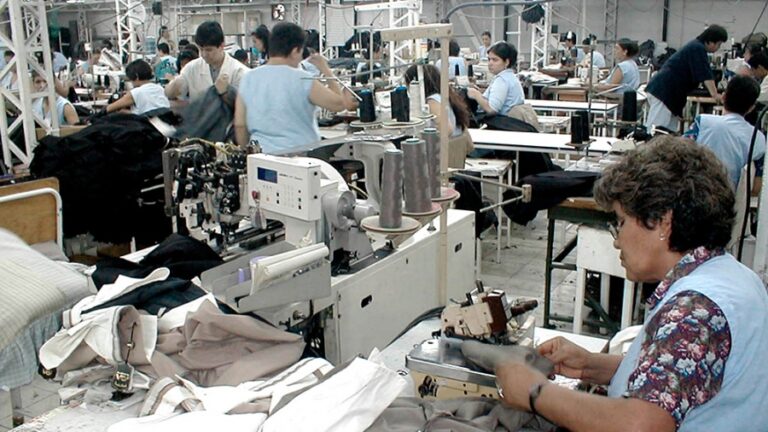 IndustriALL prepara alternativas para garantizar la protección social de trabajadores de la confección