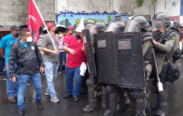 Gremios de la educación y movimientos populares e indígenas se suman a las protestas en Panamá