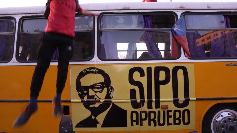 En Chile Lanzan campaña independiente «Apruebo Nueva Constitución» liderada por movimientos sociales y sindicales