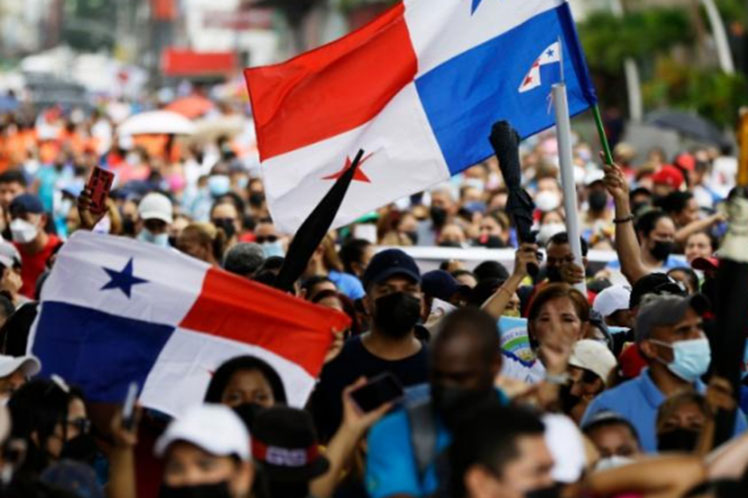 Avanza mesa de negación entre trabajadores y gobierno de Panamá, según dirigente de FUCLAT
