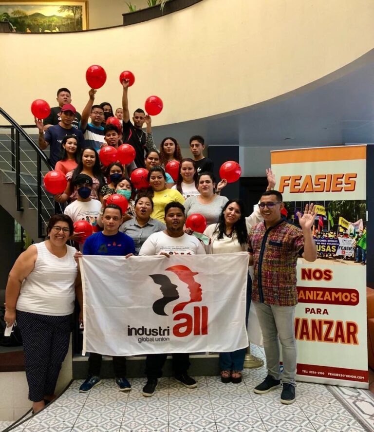 El Salvador: FEASIES participó de un encuentro sobre las transformaciones en el mundo del trabajo