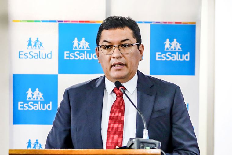 Perú: ante denuncias de corrupción en EsSalud, la CGTP exigió la renuncia del presidente de la entidad
