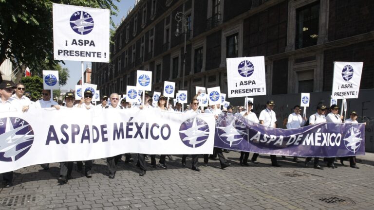 Pilotos se oponen a la reducción de operaciones en el Aeropuerto Internacional de Ciudad de México