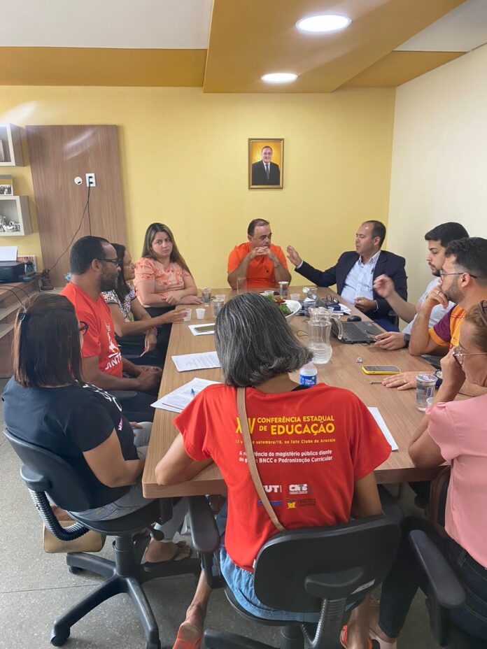 Brasil: SINTESE confirmó la actualización del piso docente en los salarios de marzo en Simão Dias
