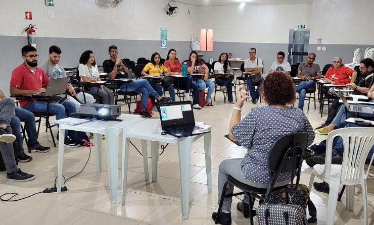 Taller de la Universidad Federal de Sergipe, Brasil, busca mejorar las condiciones laborales de los docentes