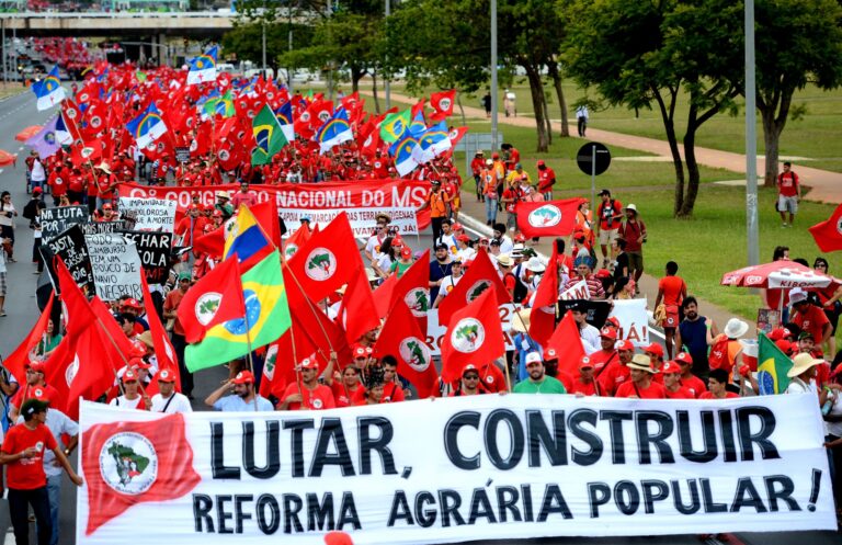 Centrales sindicales de Brasil manifestaron su repudio a la persecución política contra el MST