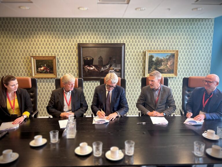 IndustriALL actualizó Acuerdo Marco Global con la empresa noruega Aker ASA