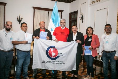 La CSA y la CUT Honduras se reunieron con la presidenta Xiomara Castro para abordar la agenda laboral
