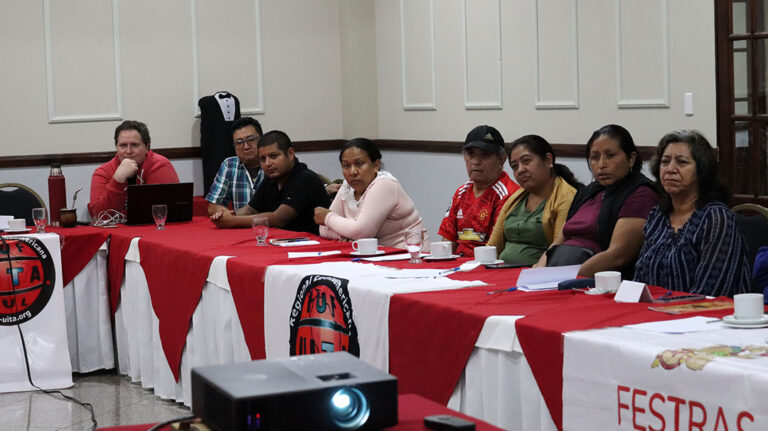 Guatemala: trabajadores de Frito Lay participan de taller sobre Lesiones por Esfuerzo Repetitivo