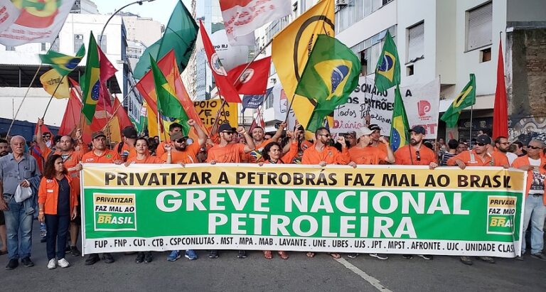 Petroleros de Brasil piden avances en contrapropuesta de mejoras laborales