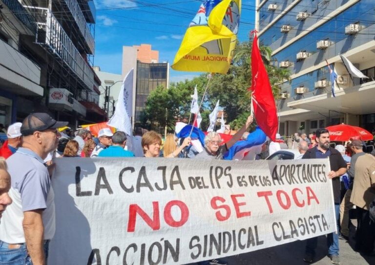 Paraguay: Acción Sindical Clasista marchó en rechazo del proyecto de ley de Jubilaciones y Pensiones