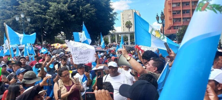 Sindicatos de Guatemala se unen a las movilizaciones que evidencian hechos de corrupción en el Ministerio Público