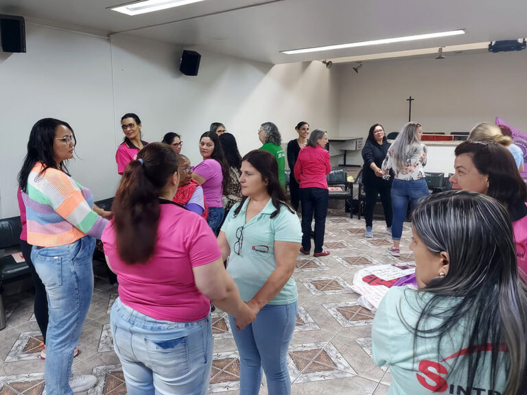 Federación de Trabajadores de la Industria de la Alimentación realizó formación para mujeres
