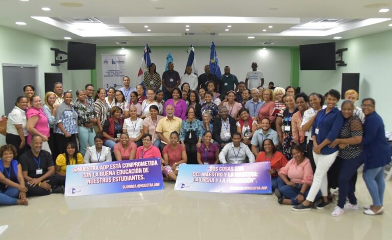 República Dominicana: docentes reciben capacitación en comunicación afectiva y efectiva