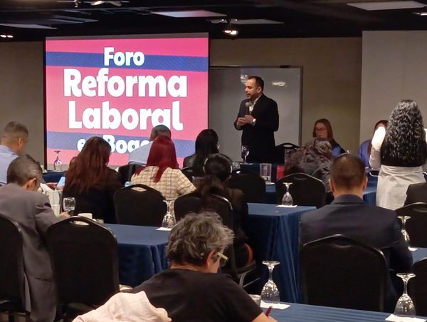 Continúa foro con organizaciones sindicales de Colombia por la Reforma Laboral