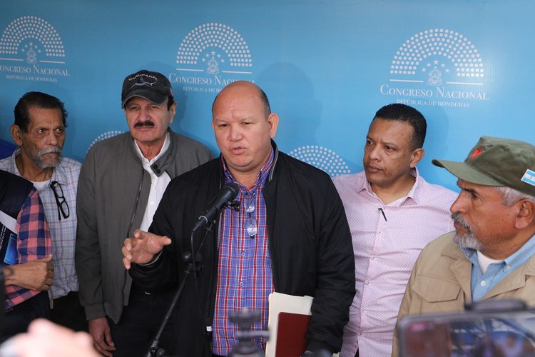 Centrales sindicales de Honduras se reunieron con miembros del Congreso Nacional