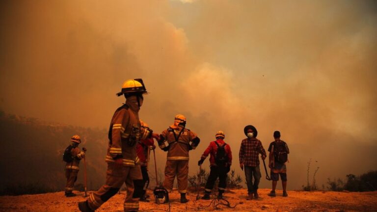 CUT Chile pidió a empleadores “comportarse a la altura de las circunstancias” ante la catástrofe por incendios