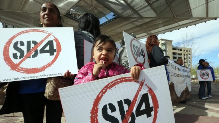Confederación de Servicios Públicos Mexicana celebró la suspensión de la ley antimigrantes de Texas
