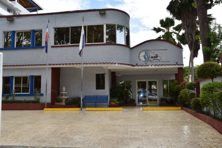 República Dominicana: docentes retoman diálogo con el Ministerio de Educación