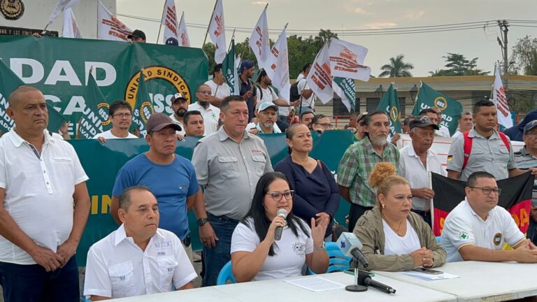 Sindicatos de El Salvador planifican movilización nacional para el Día del Trabajador