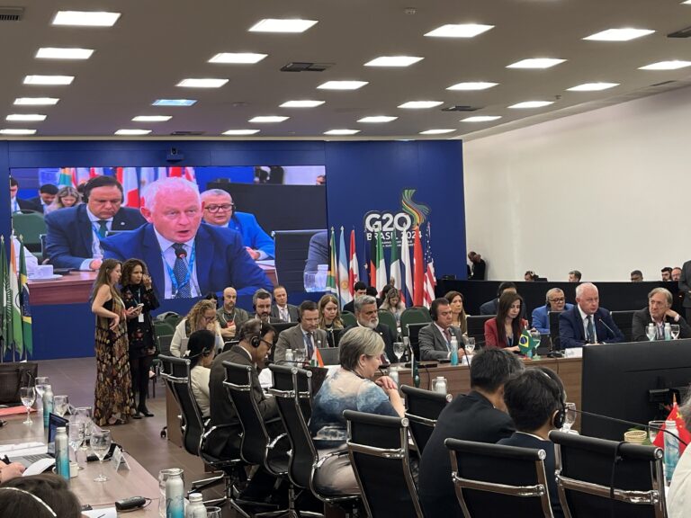 Secretario General de la CSI Inaugura Foro de Transición Justa en Reunión de Ministros de Trabajo del G20