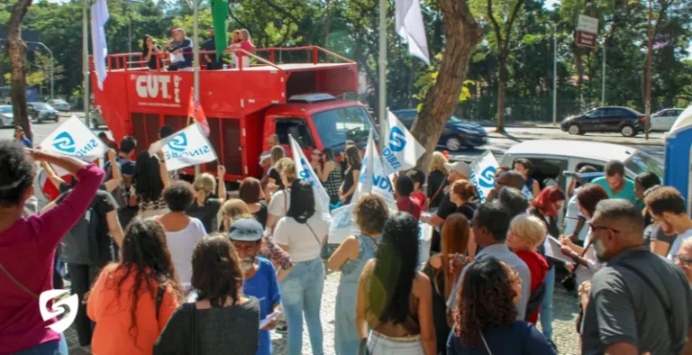 Trabajadores del sector público de Brasil rechazan Reforma de Pensiones de la Propuesta de Modificación de la Constitución