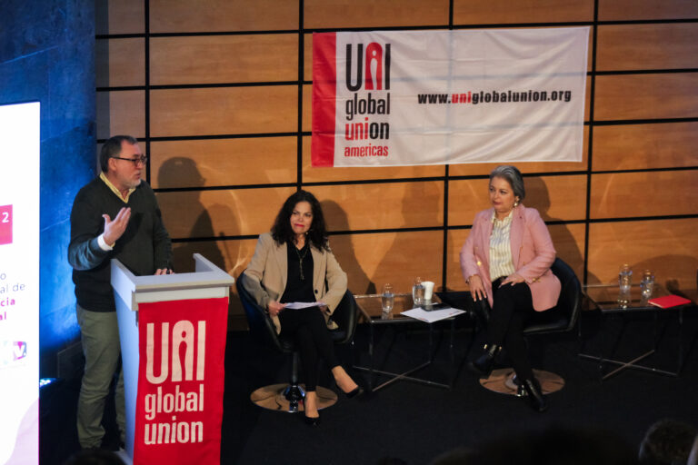Se realizó un debate internacional en Chile sobre el impacto de la IA en el empleo
