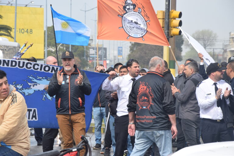 Congreso de la ITF: el cierre de la Escuela Nacional de Pesca en Argentina toma repercusión internacional