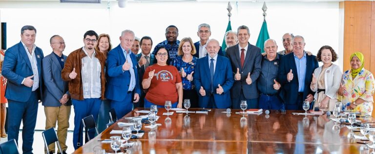 Lula se reúne con líderes sindicales internacionales para fortalecer agenda de justicia social y trabajo decente