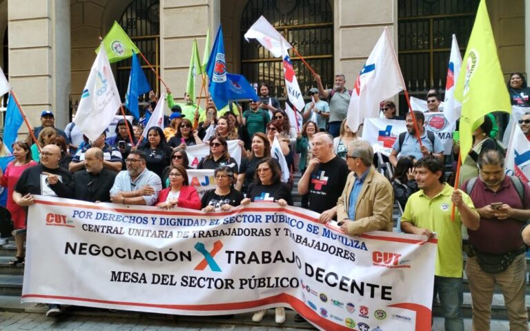 Aprobación de la ley de reajuste para el sector público en Chile: sindicatos respaldan propuestas para la atención primaria