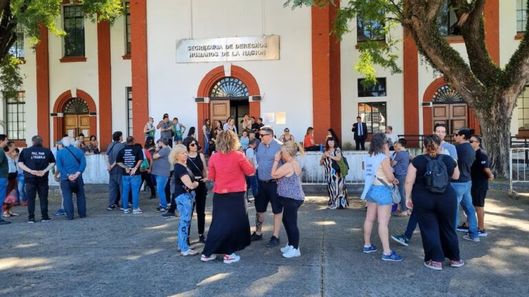 Argentina: sindicato de trabajadores del Estado denuncia despidos masivos y militarización en sectores de Derechos Humanos