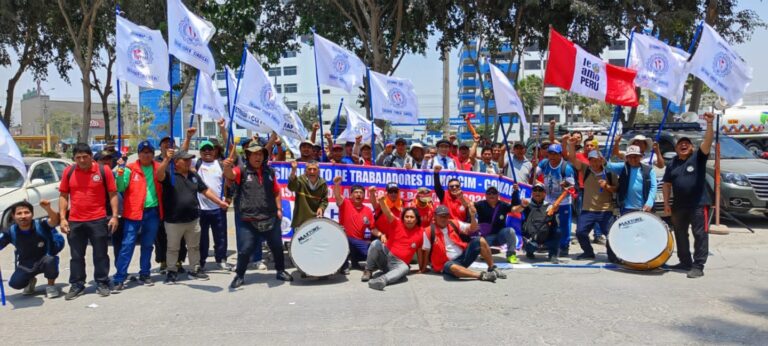Huelga en Comacsa Perú: conflicto laboral se prolonga sin respuesta de Holcim