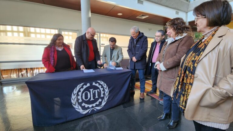 Sindicato chileno presentó a la OIT una denuncia por prácticas antisindicales en el Instituto Nacional de Deportes
