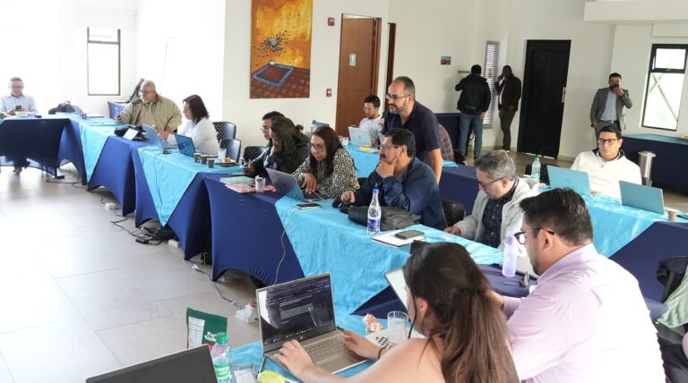 Colombia: Fecode celebra avances en la reforma laboral y acuerda mejoras para docentes en negociación sectorial