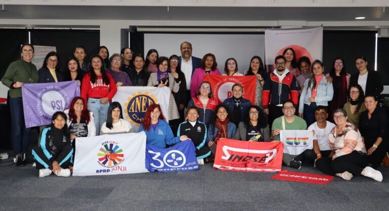 Trabajadoras del cuidado infantil exigen reconocimiento como sector esencial en Latinoamérica