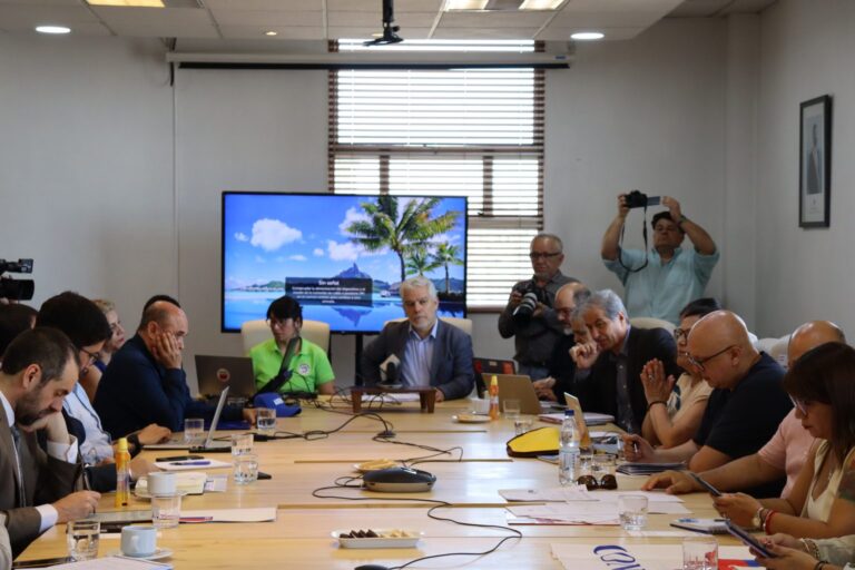 Chile: organizaciones del sector público iniciaron la negociación por el reajuste salarial con el gobierno