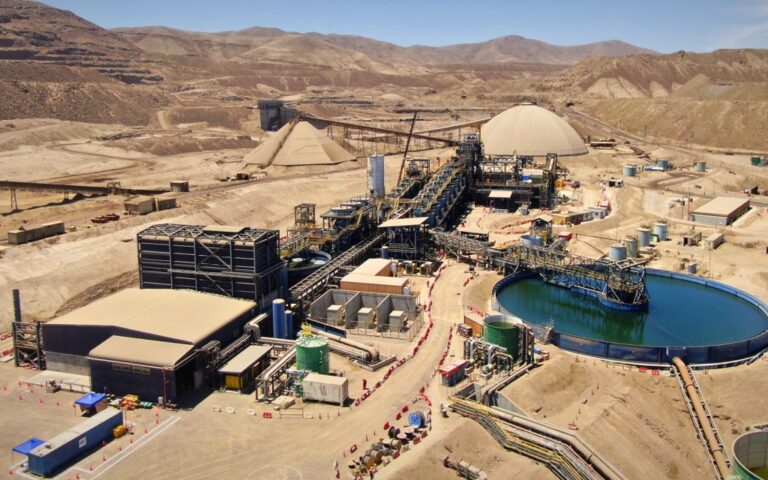 Conflicto laboral: tribunal chileno autoriza uso de fuerza pública para desalojar huelguistas en planta desalinizadora