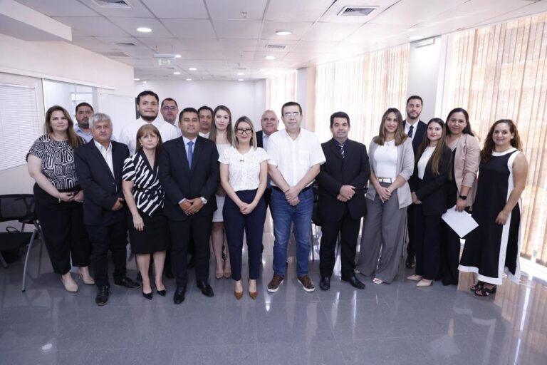 Paraguay: el Ministerio de Trabajo concreta su primer concurso interno para cargos de jefatura