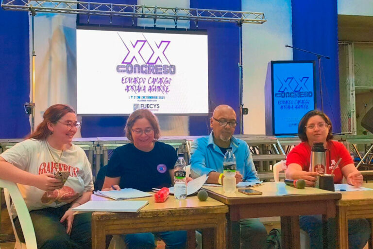 Uruguay: trabajadores del comercio eligen por primera vez a una mujer al frente de la federación sindical