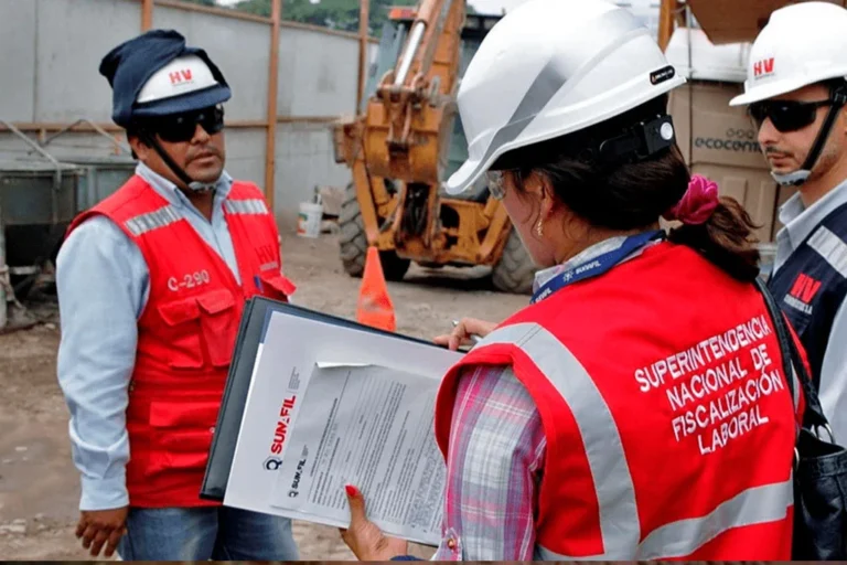 Perú: trabajadores de Superintendencia Nacional de Fiscalización Laboral anuncian paro nacional